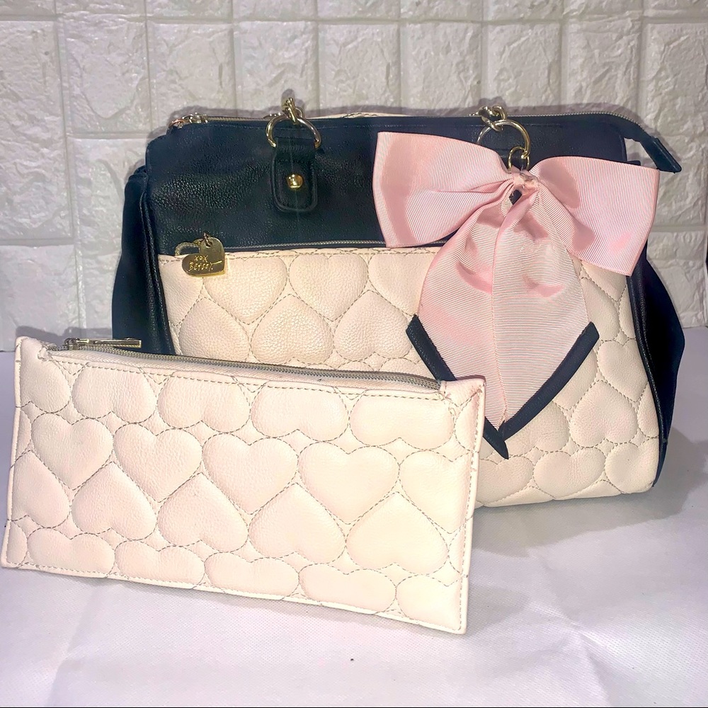 Betsey Johnson - Black & White 2 Piece Expandable Multi-Pocket Satchel Set